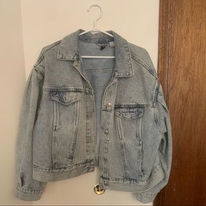 Light Wash Jean-jacket